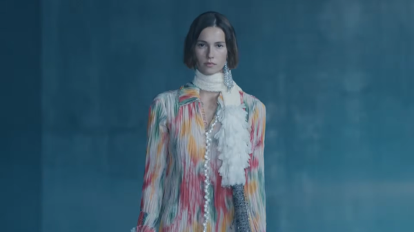 花とシネマの交差点 — Diorが描いたLAの夜 — ディオール 2027 クルーズ（Dior 2027 Cruise）